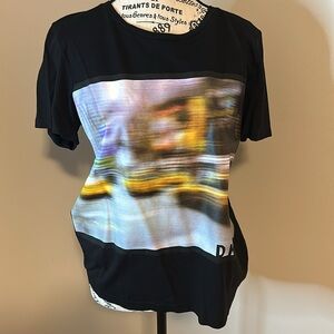 DKNY T-shirt